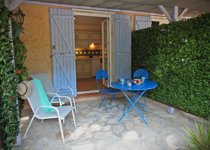 La Les Hesperides Grimaud