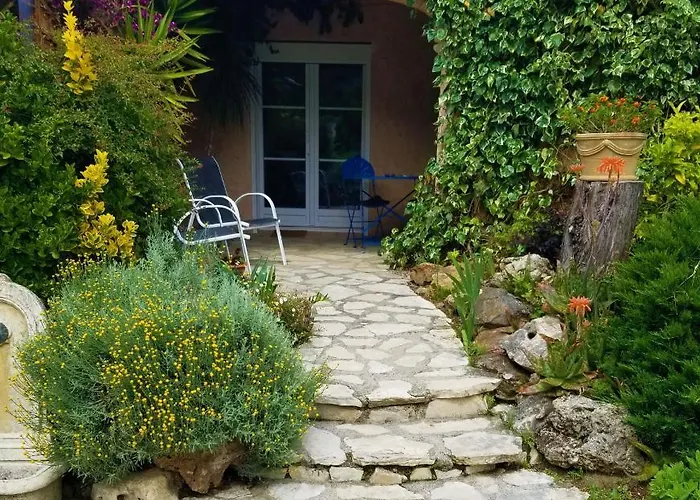 펜션 La Les Hesperides 그리모