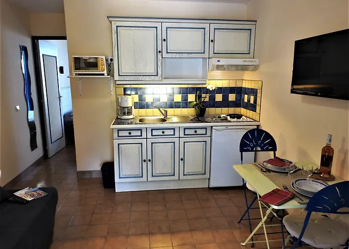 La Les Hesperides 펜션 그리모